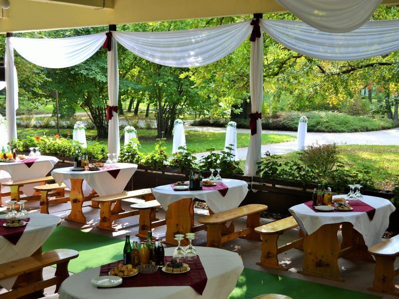 Park Hotel Gyula Eksteriør billede